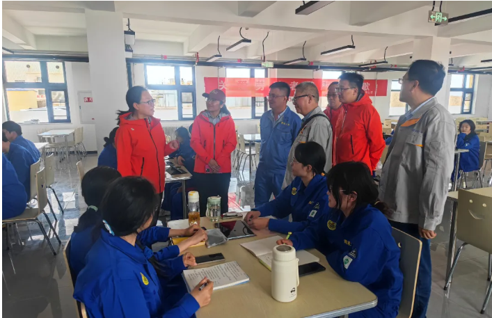 青海大学党委书记李丽荣一行到访藏格钾肥生产基地